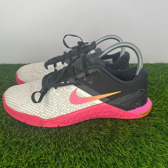 Nike Metcon 4 White Pink Trainers Gym Sneakers Shoes Women size 8 - Picture 1 of 7